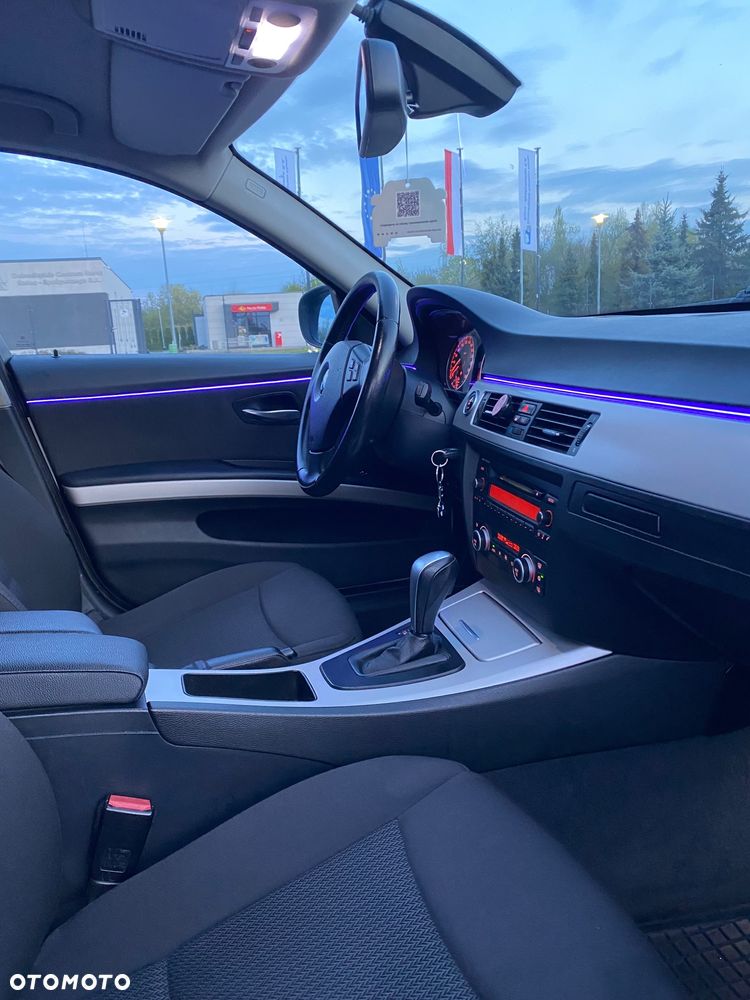 BMW Seria 3 320d DPF - 25