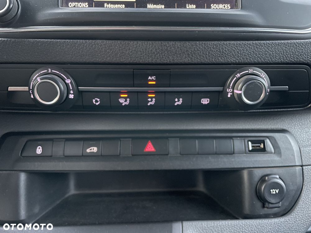 Opel Vivaro - 38