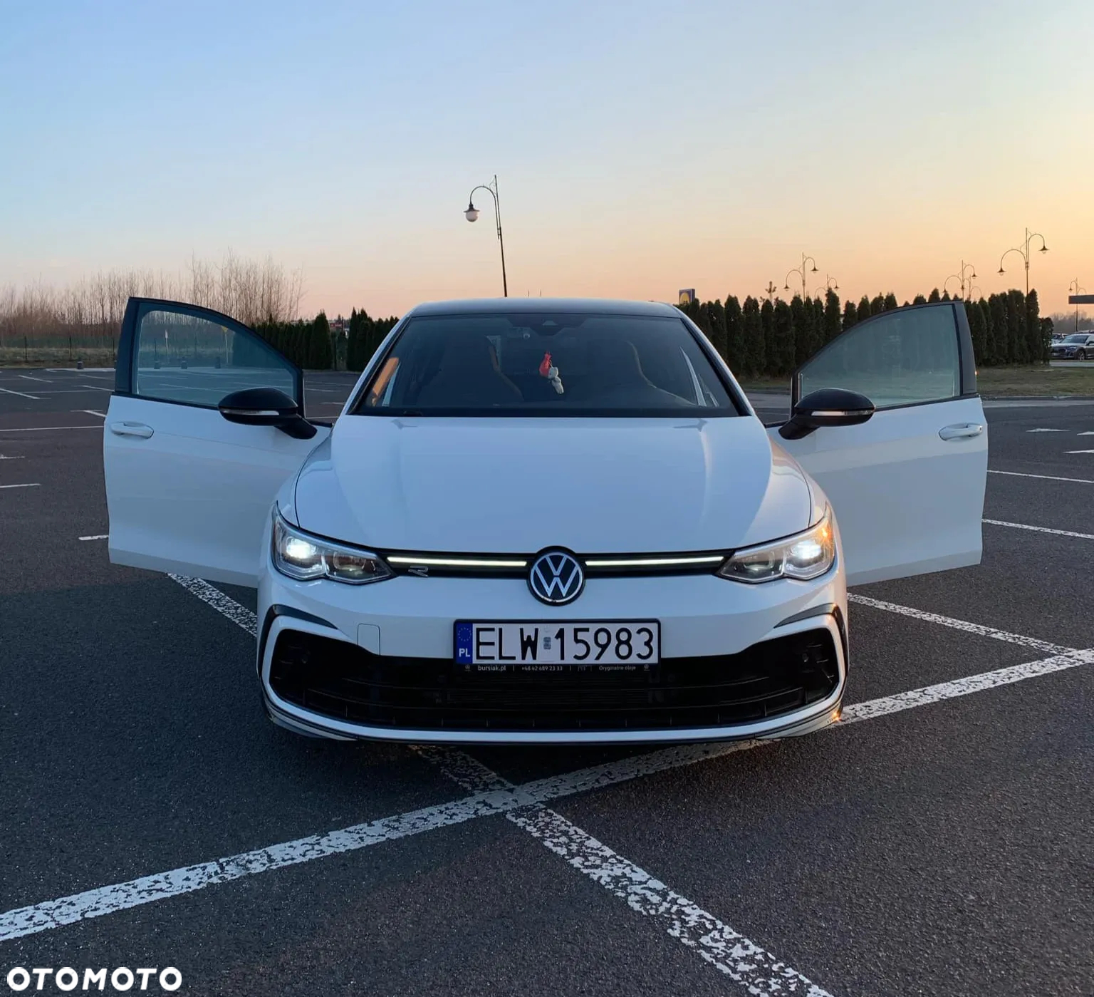 Volkswagen Golf VIII 1.5 TSI EVO R-Line - 3