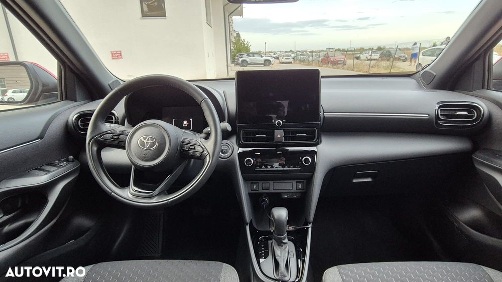 Toyota Yaris Cross - 8