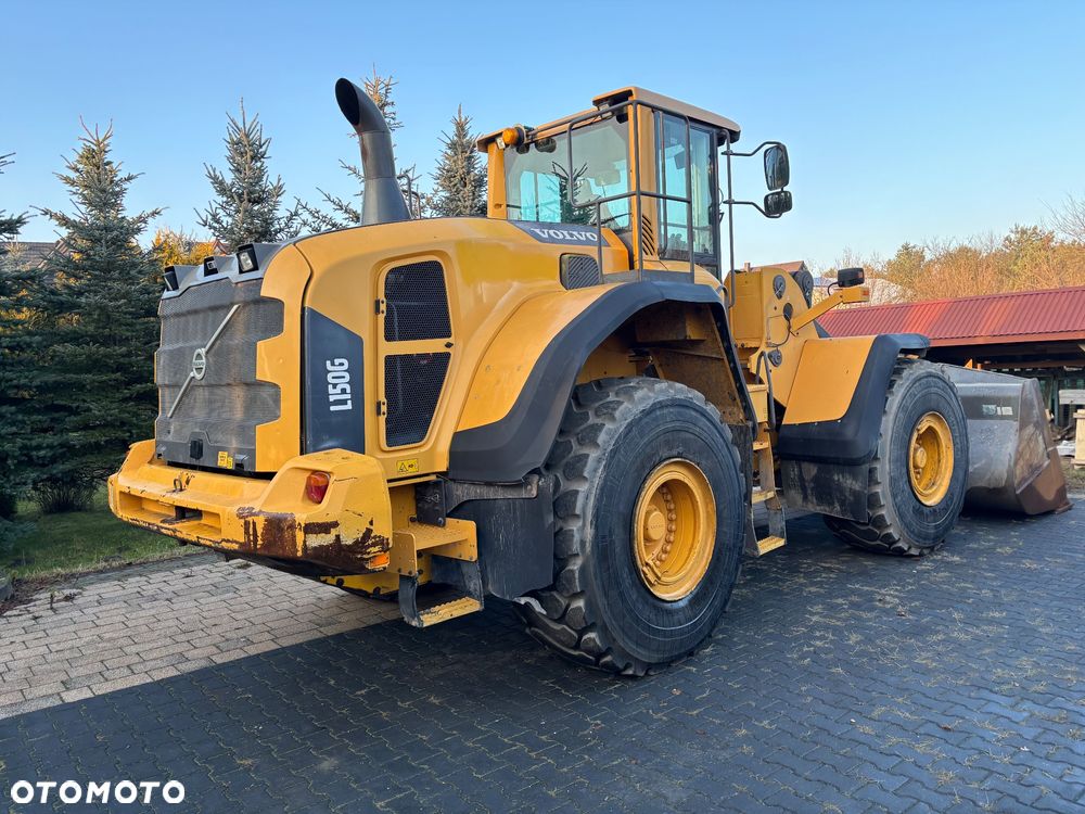 Volvo L150H rok 2011, 26ton, 4,2m3 opony 70%, bdb - 6