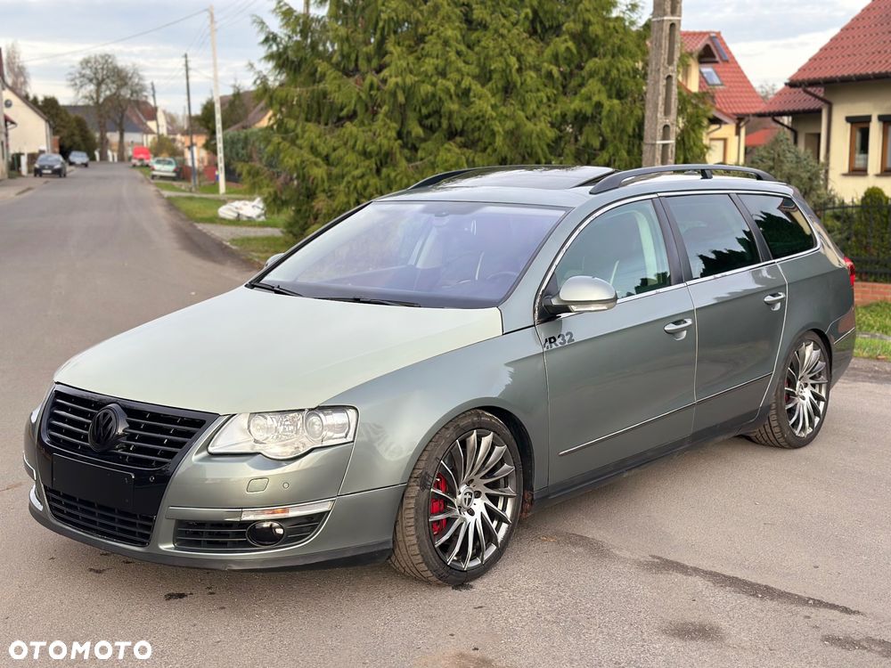 Volkswagen Passat Variant 3.2 V6 FSI 4Mot Highline DSG - 2