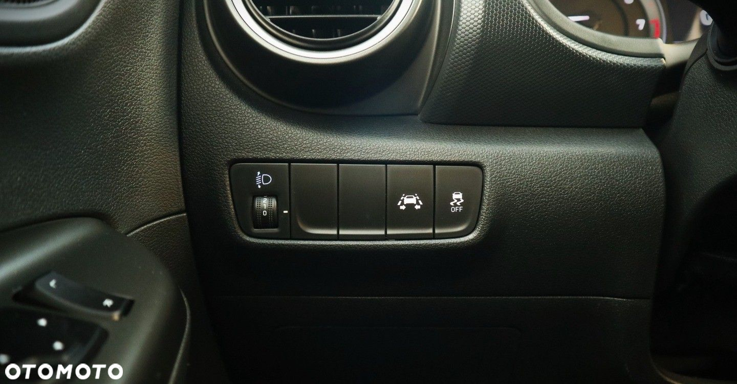 Hyundai Kona - 25