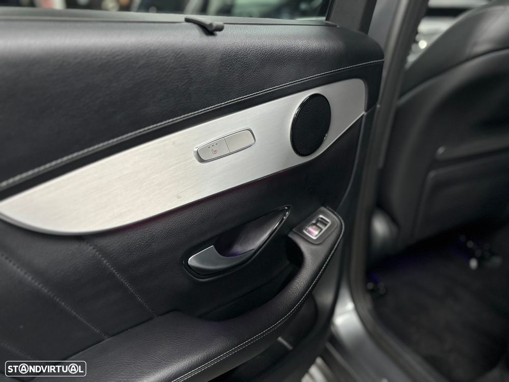 Mercedes-Benz GLC 300 e 4Matic 9G-TRONIC AMG Line - 18