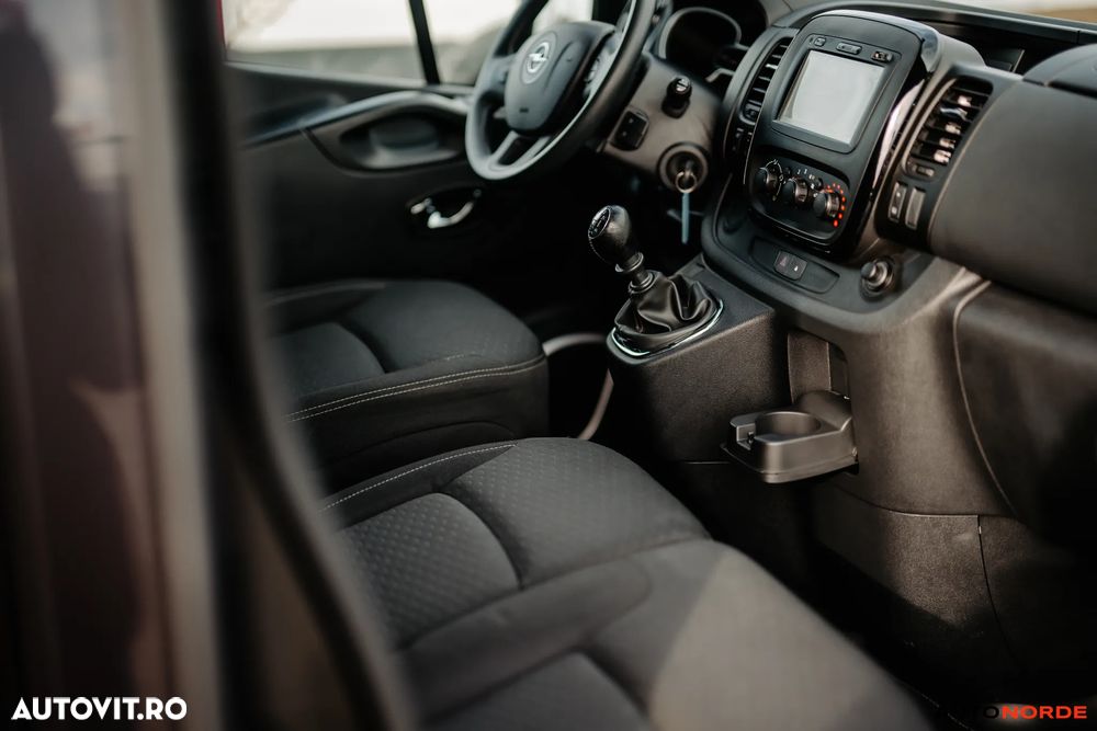 Opel VIVARO - 25
