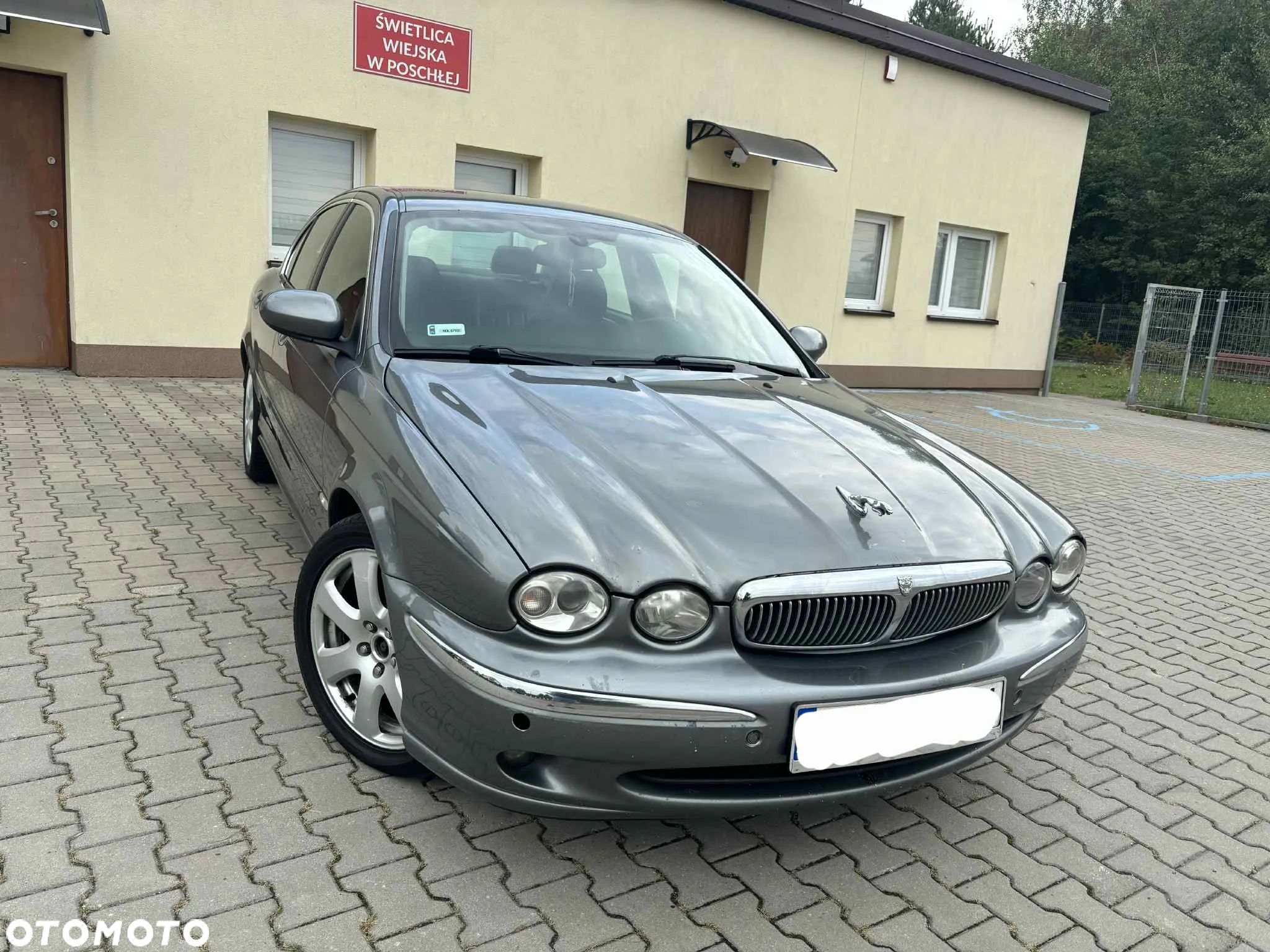 Jaguar X-Type - 1