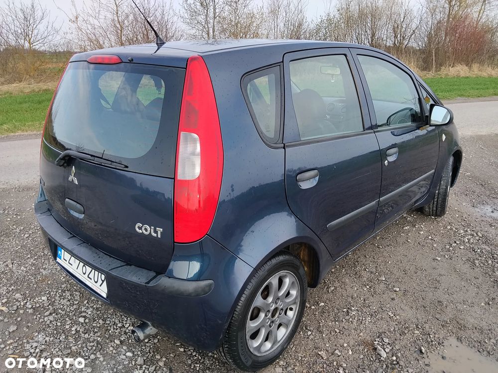 Mitsubishi Colt 1.1 - 6