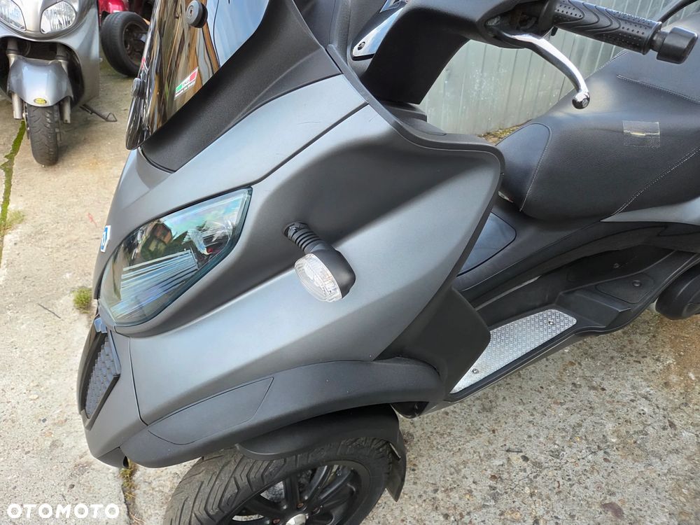 Piaggio MP-3 - 22