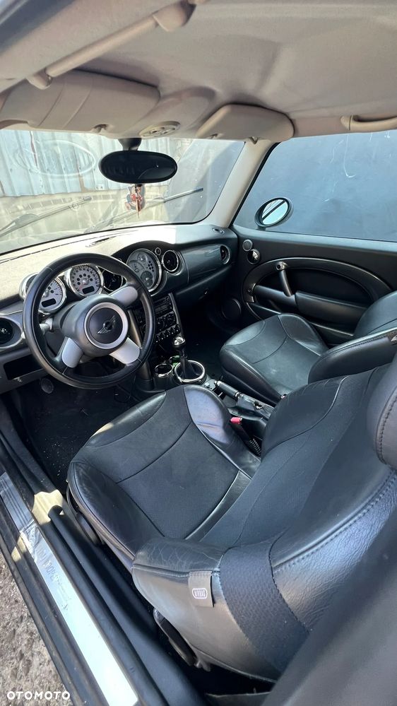 MINI Cooper Standard - 10