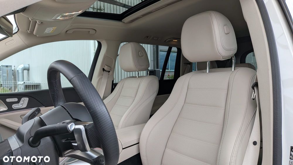 Mercedes-Benz GLS - 9