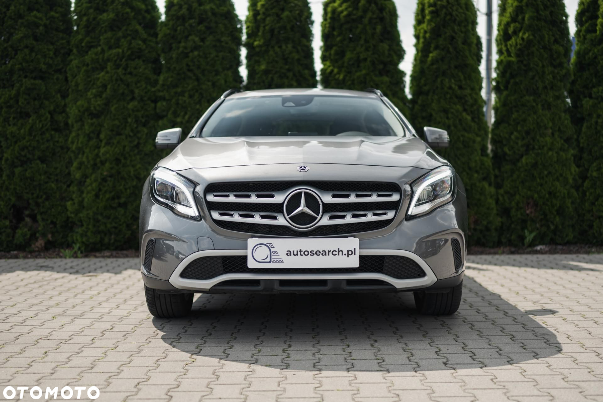Mercedes-Benz GLA - 2