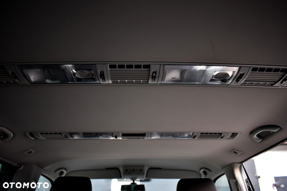 Volkswagen Multivan L1 Business - 24