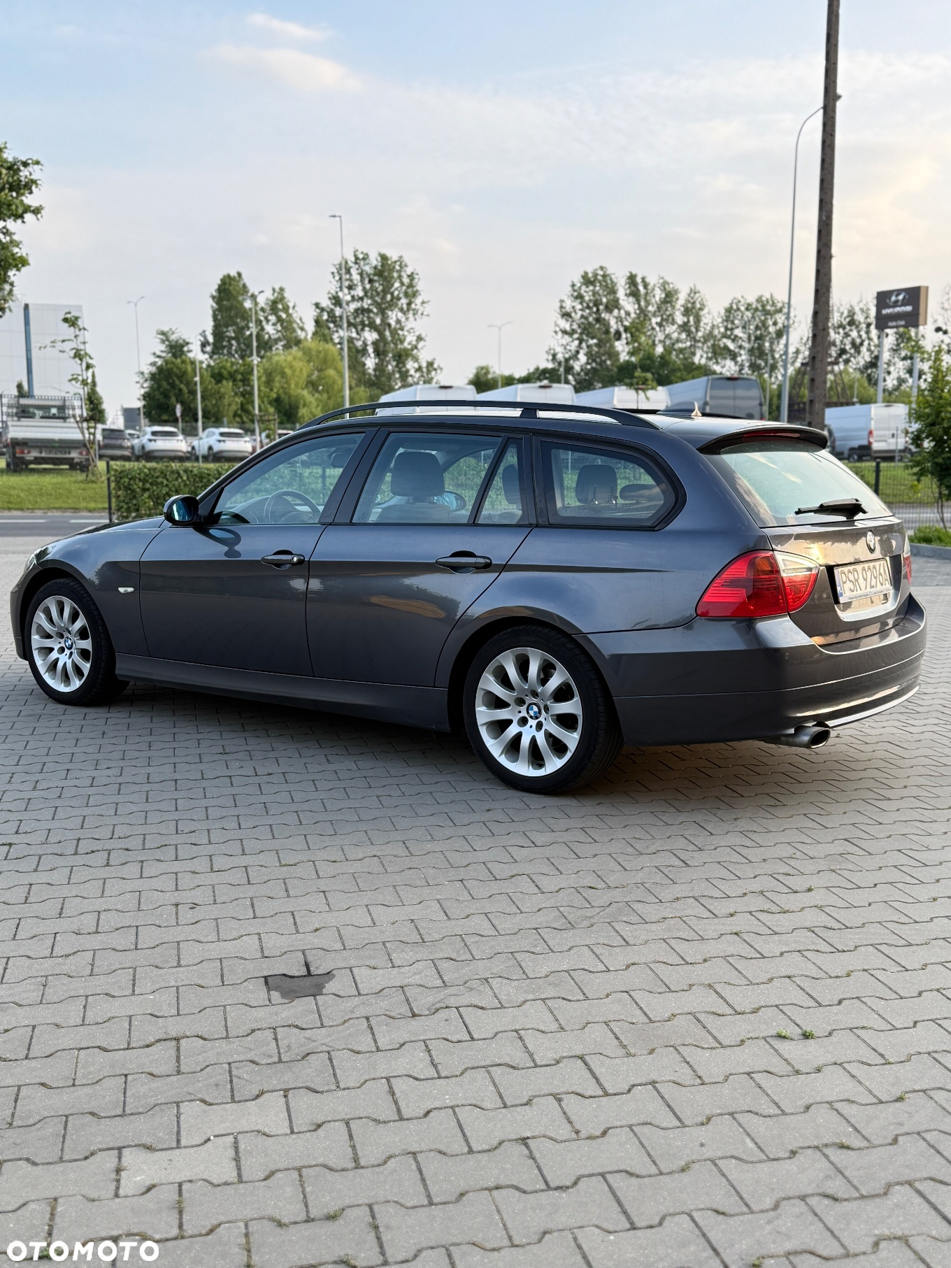 BMW Seria 3 320d DPF Touring - 6