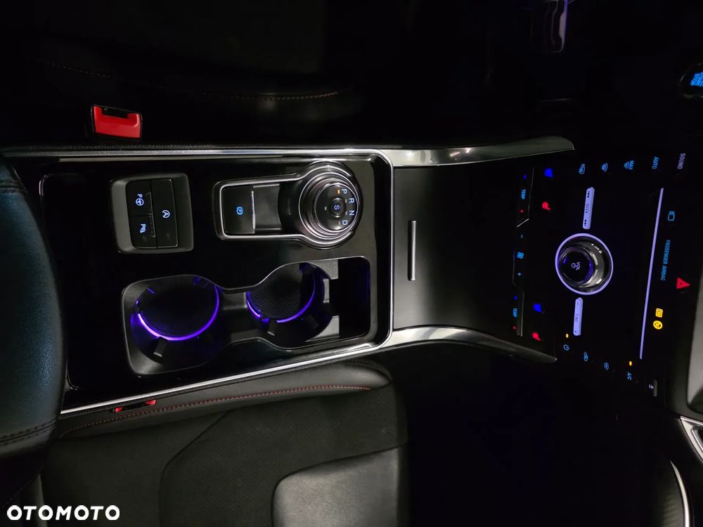 Ford Edge 2.0 EcoBlue Twin-Turbo 4WD ST-Line - 19