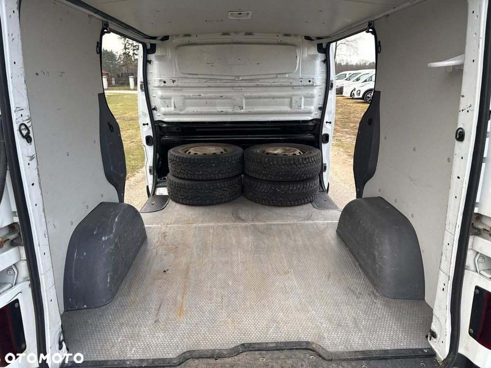 Renault Trafic - 32