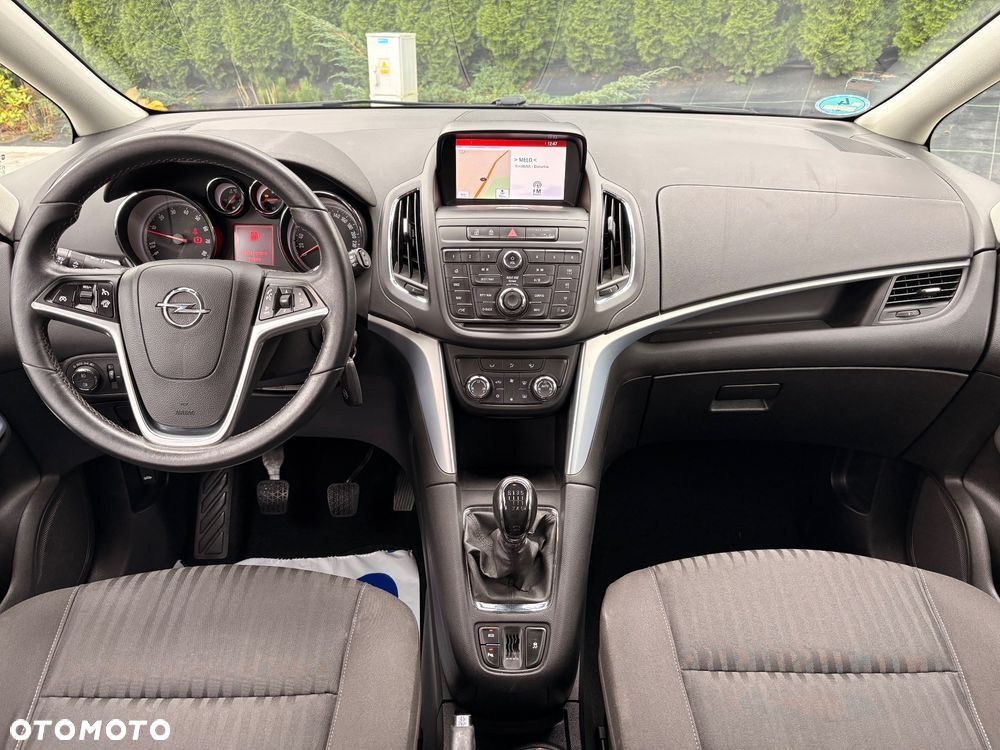 Opel Zafira - 25