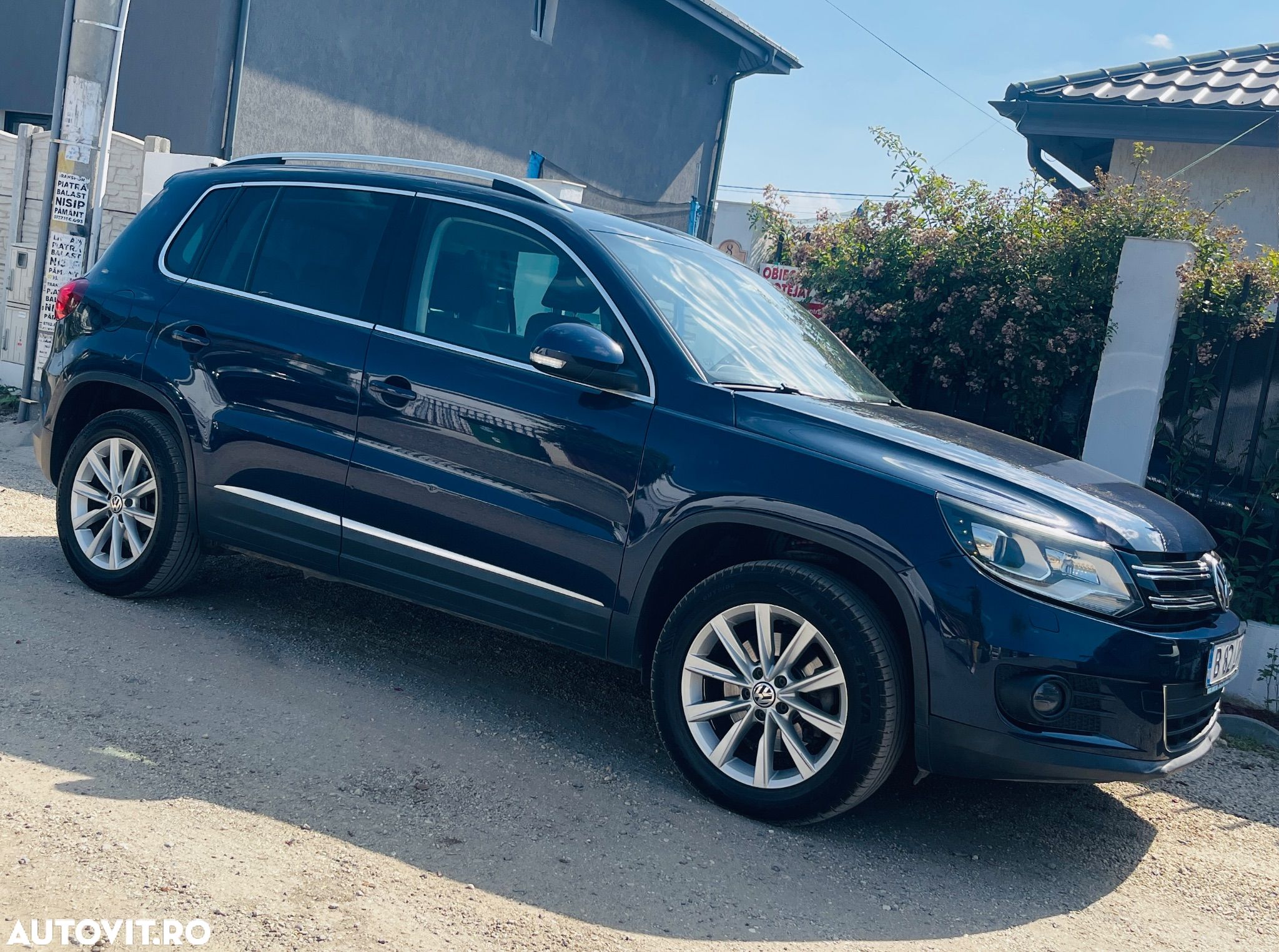 Volkswagen Tiguan 2.0 TDI DPF 4Motion BlueMotion Technology DSG Lounge Sport & Style - 1