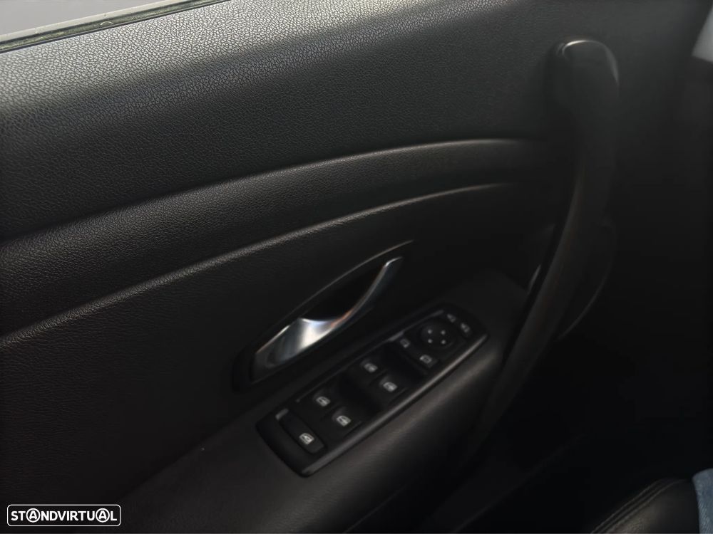 Renault Mégane 1.5 dCi Dynamique S - 12