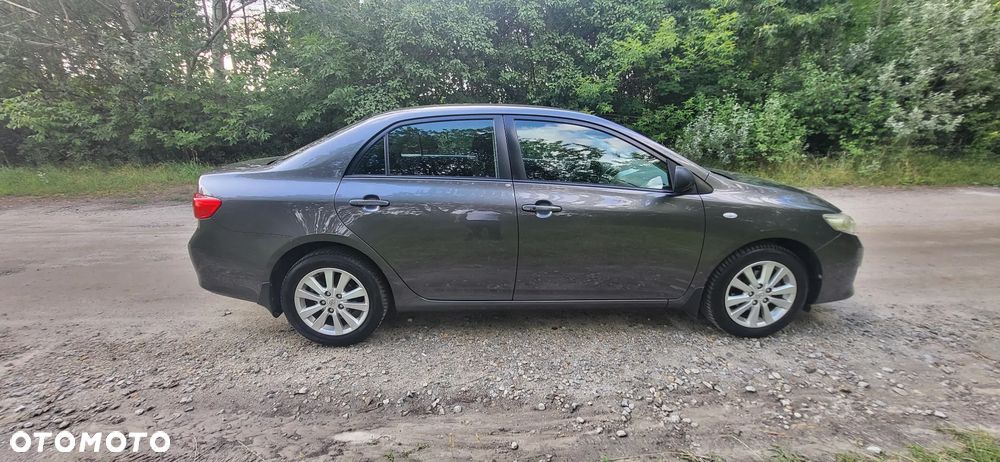 Toyota Corolla - 15