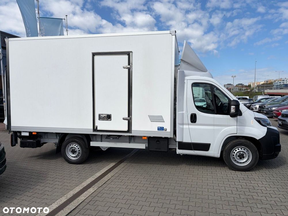 Opel movano Podwozie Kontener z windą L4 3.5T Heavy 2.2 TD 180KM MT6 - 4
