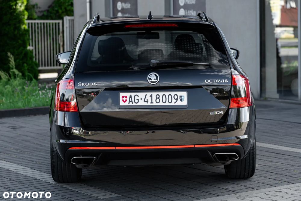 Skoda Octavia 2.0 TSI (Green tec) DSG RS - 11