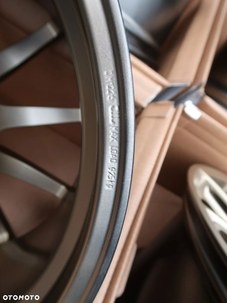 Felgi Aluminiowe Lamborghini URUS 21'' Gold Edytion - 18