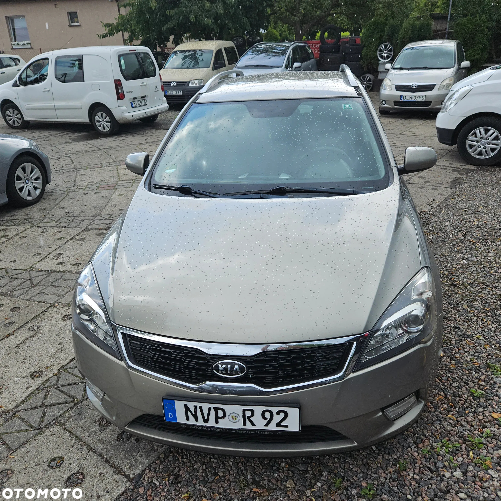 Kia Ceed Cee'd 1.6 Crdi Comfort + - 2