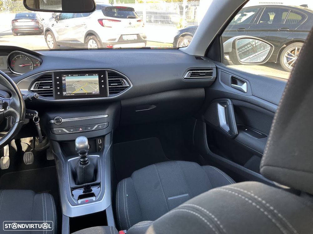 Peugeot 308 1.6 e-HDi Allure - 13