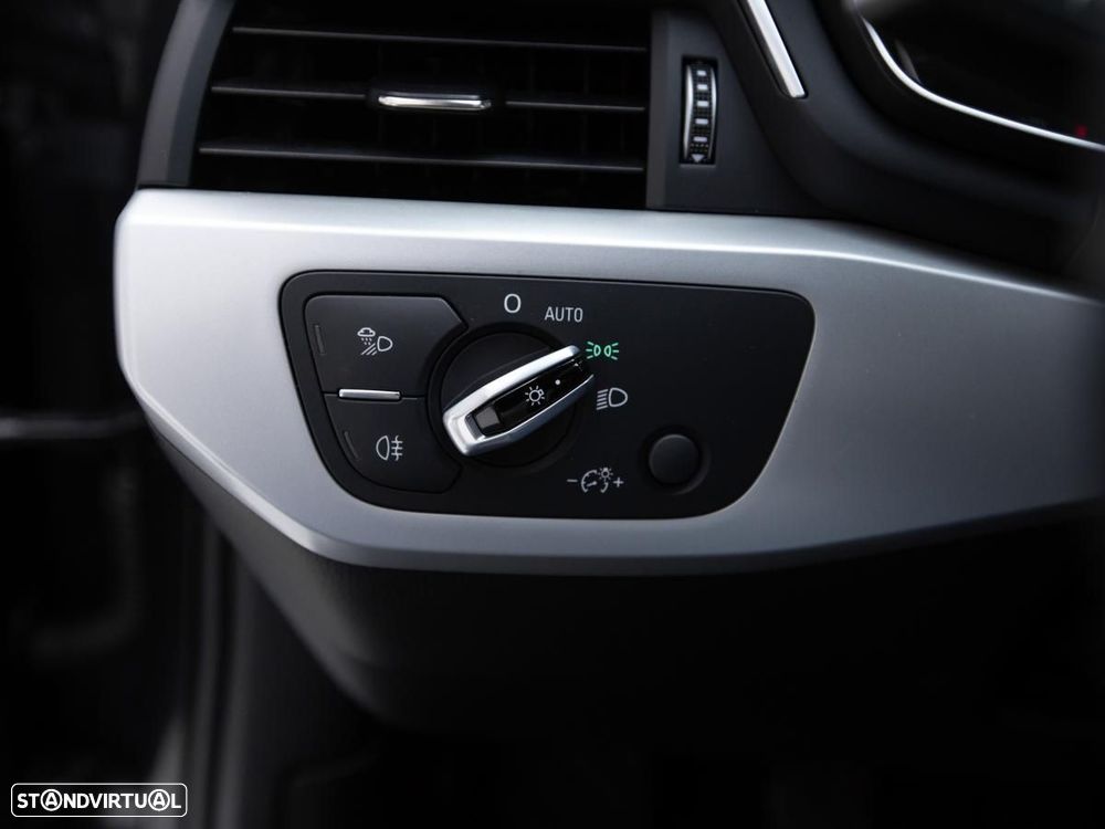Audi A4 Avant 2.0 TDI Advance - 16