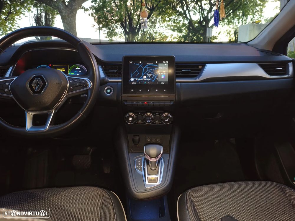 Renault Captur E-TECH 160 INTENS - 8