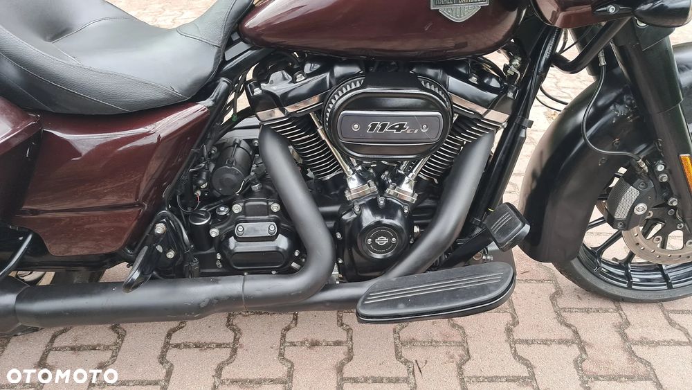 Harley-Davidson Touring Road Glide - 9