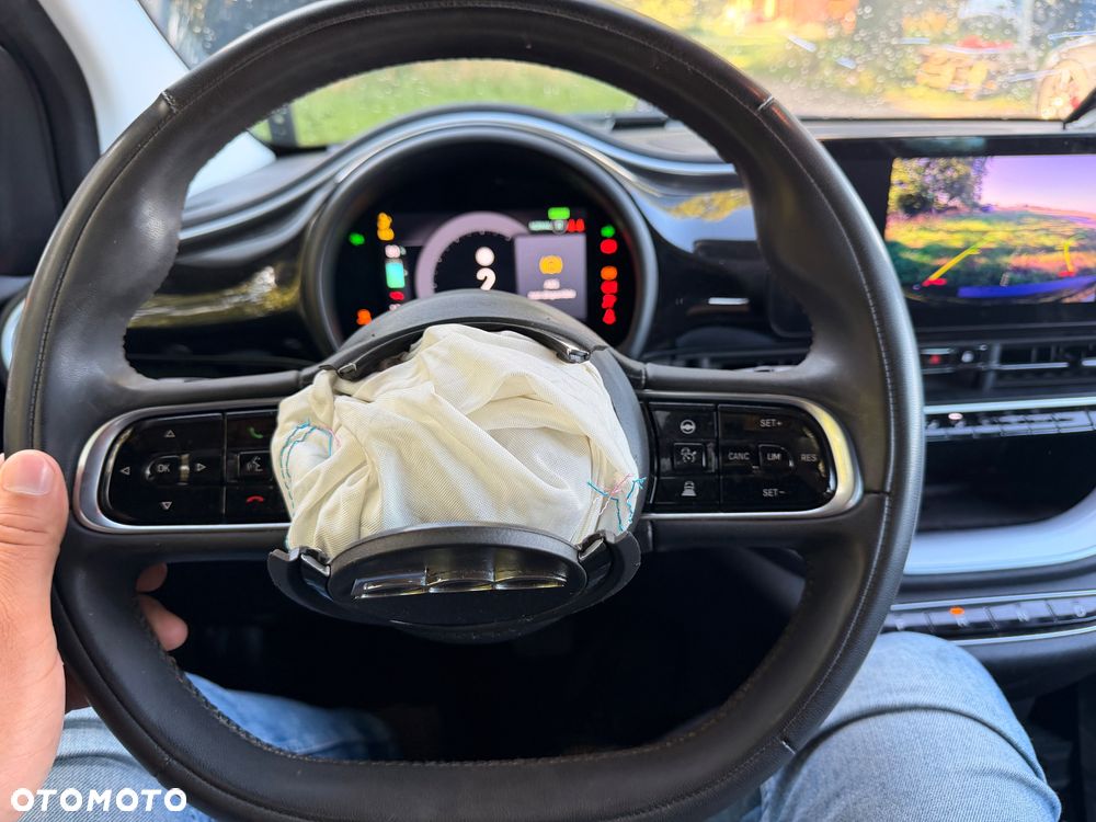 Fiat 500e 42kWh Pop - 24