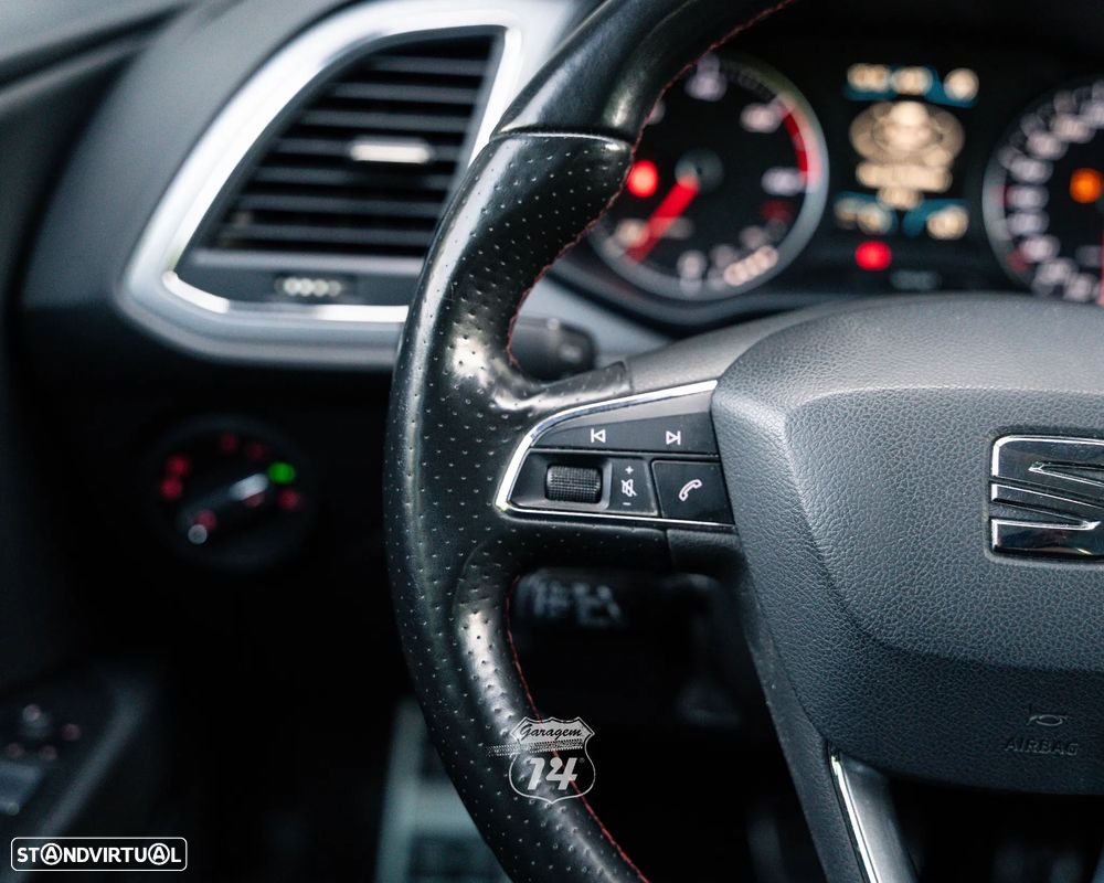 SEAT Leon ST 2.0 TDI S&S DSG FR - 33