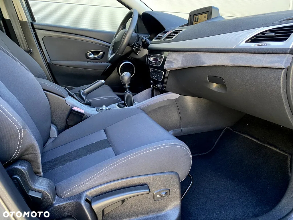 Renault Megane 1.9 dCi Privilege - 8