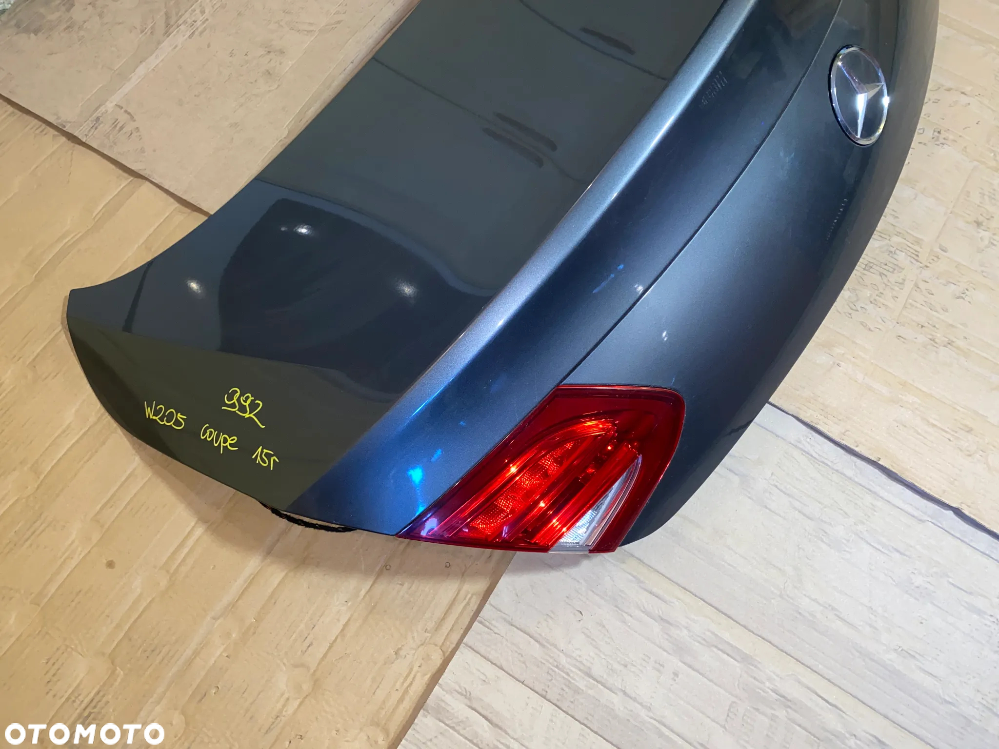 Klapa bagażnika Mercedes C-Klasa W205 coupe cabrio 2015r kolor 992 OE - 2