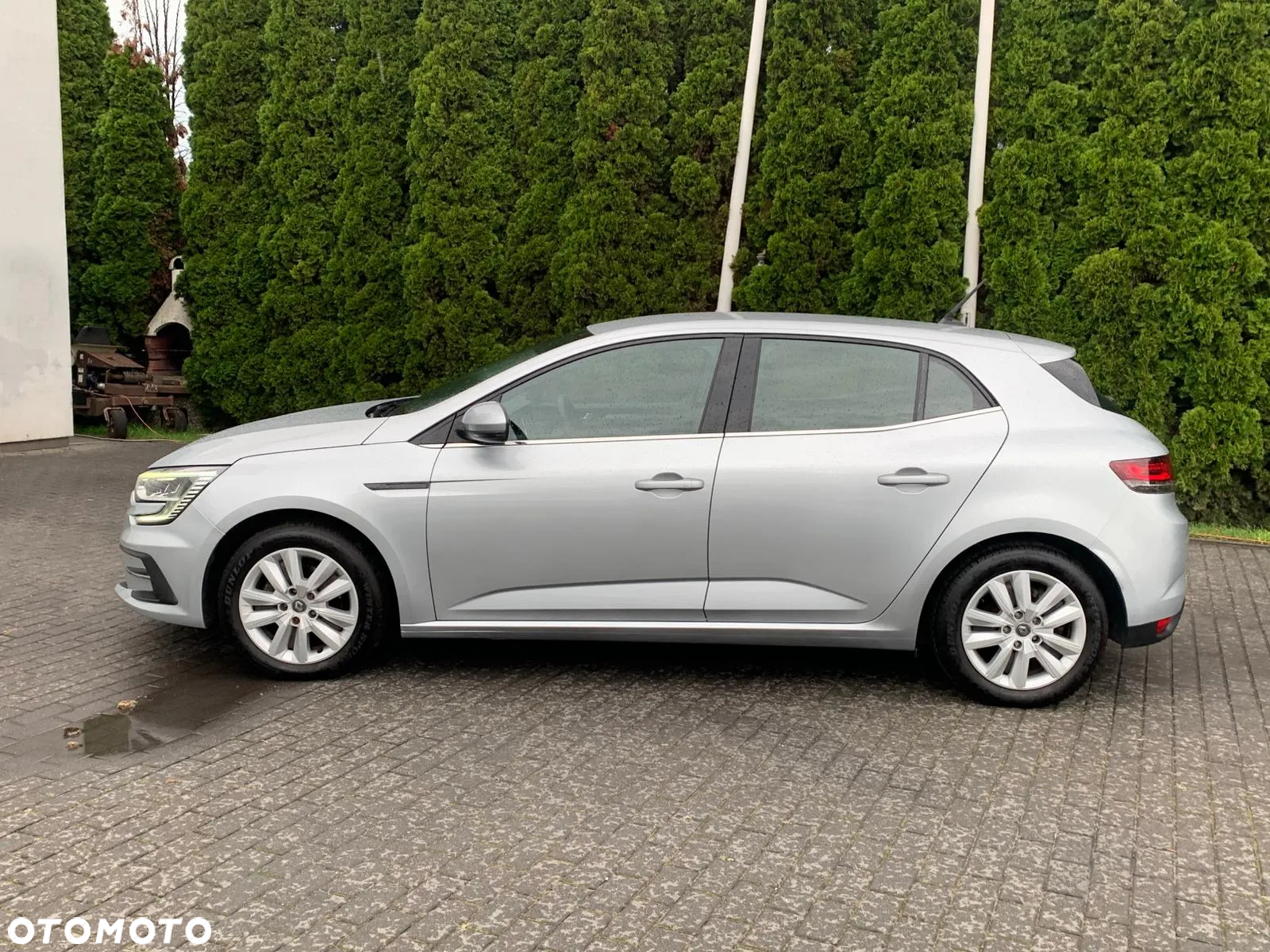 Renault Megane 1.5 Blue dCi Zen - 8
