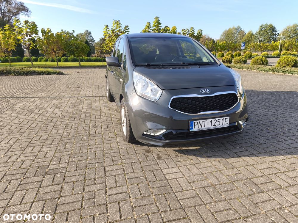Kia Venga - 34