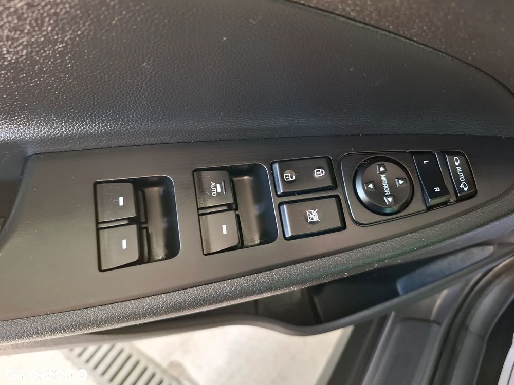 Hyundai Tucson blue 1.6 GDi 2WD Navi - 14