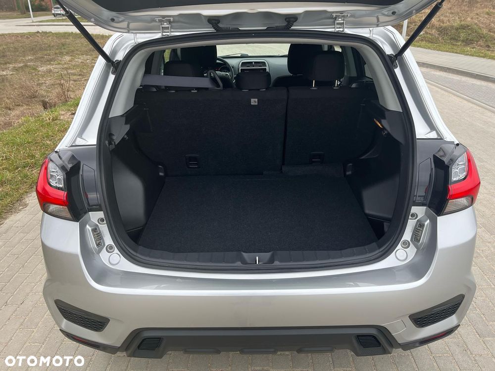 Mitsubishi Outlander 2.0 2WD CVT Active - 10