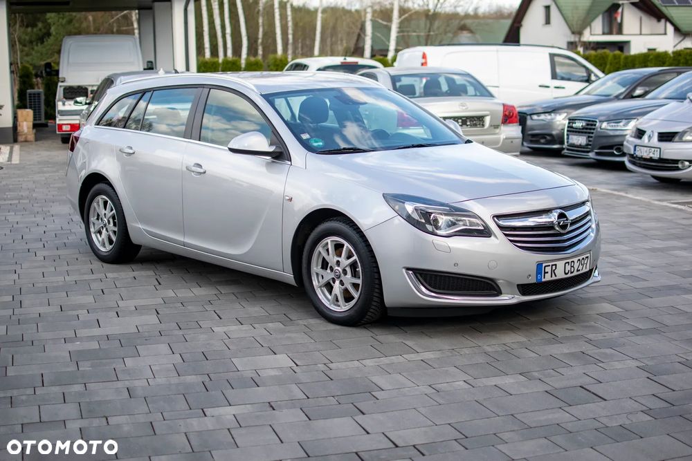 Opel Insignia - 25