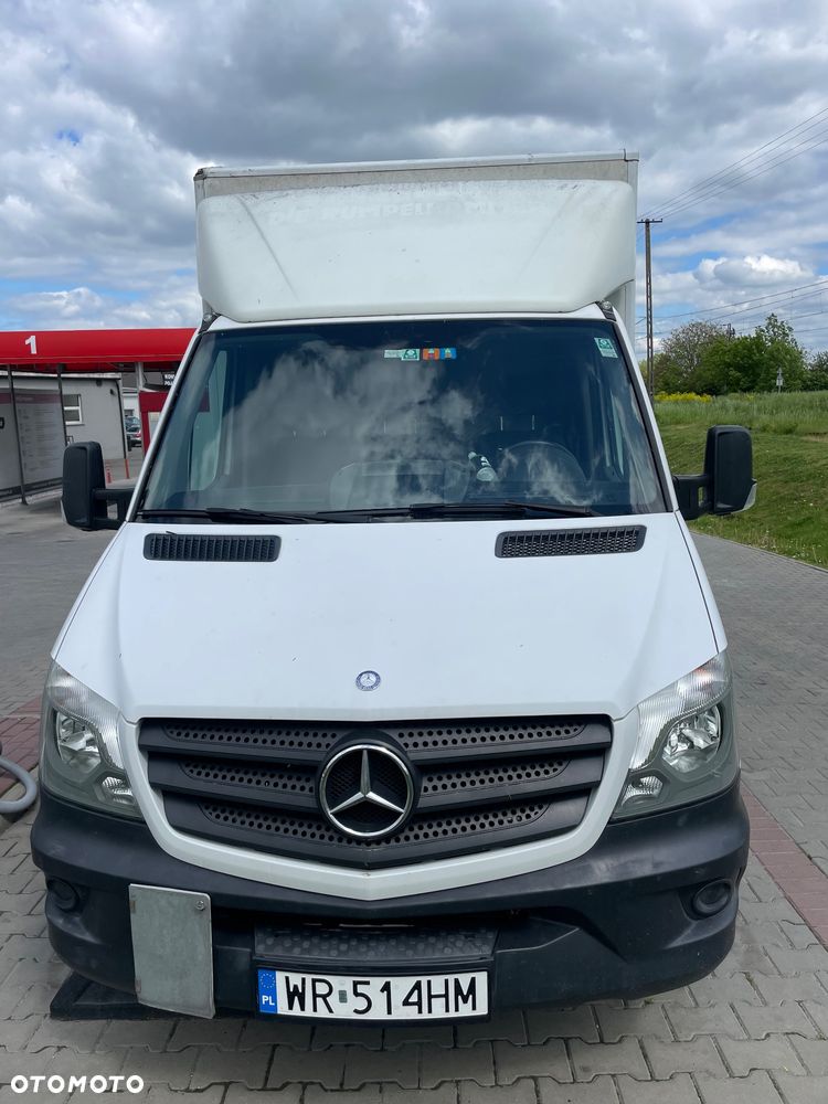 Mercedes-Benz Sprinter - 2