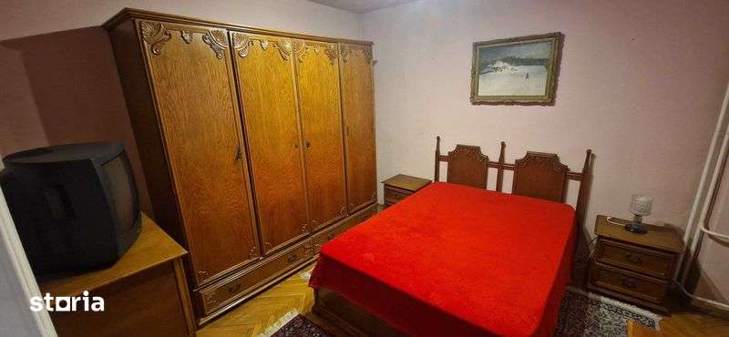Inchiriez apartament 3 camere Centru Civic Oradea — fotografia 3