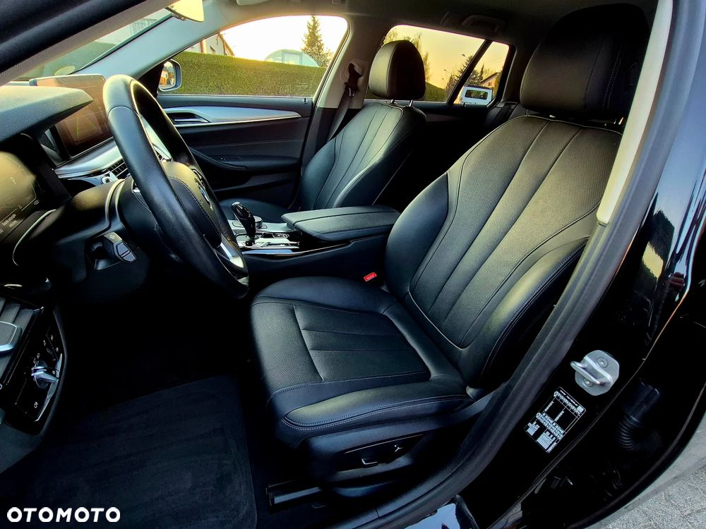 BMW Seria 5 518d Modern Line - 14