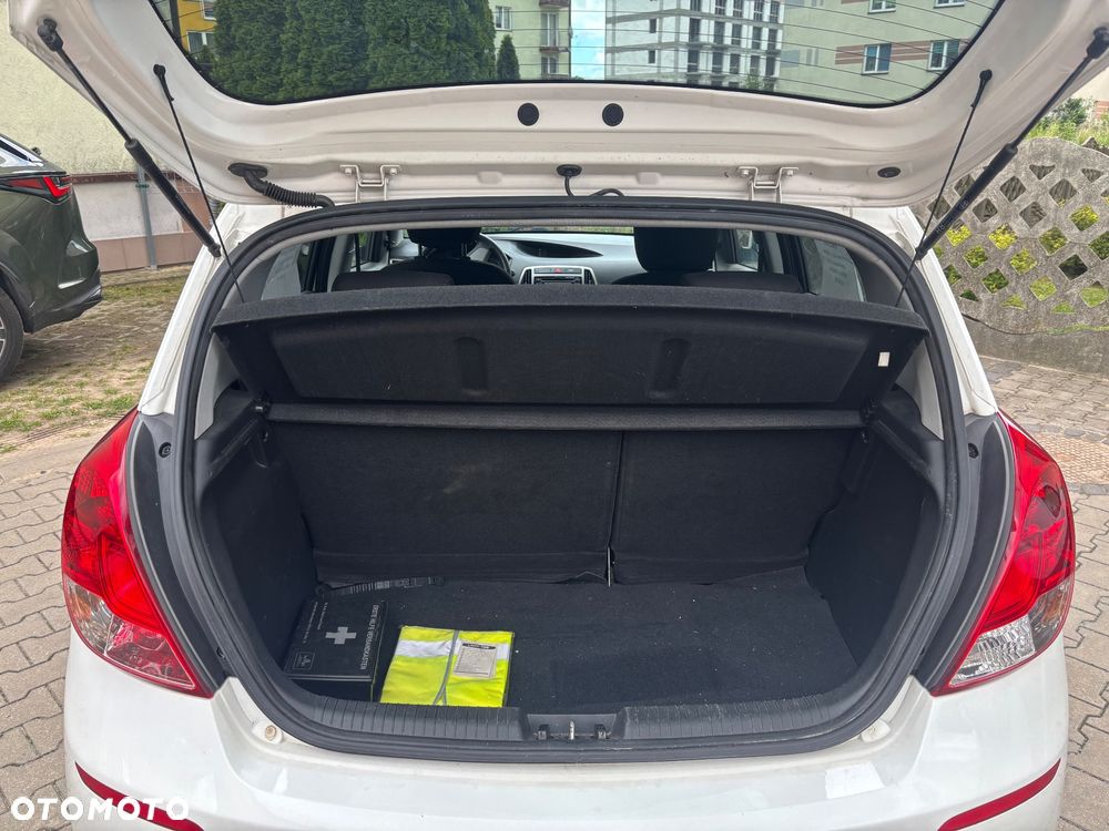 Hyundai i20 - 10