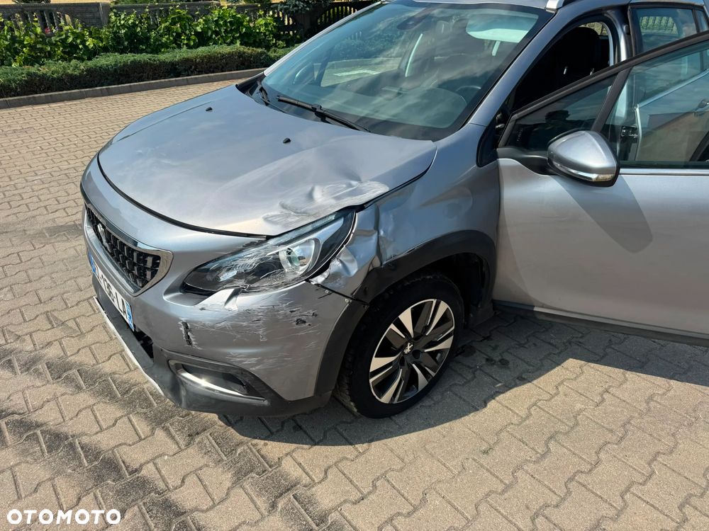 Peugeot 2008 PureTech 110 GPF Stop&Start EAT6 Allure - 9