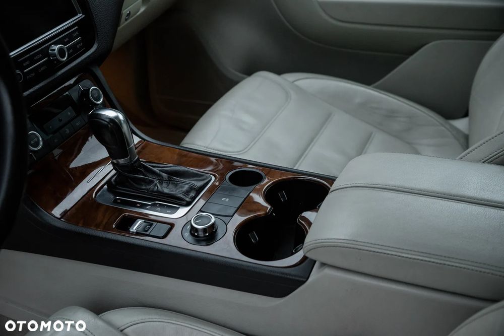 Volkswagen Touareg 3.6 V6 FSI Automatik - 11