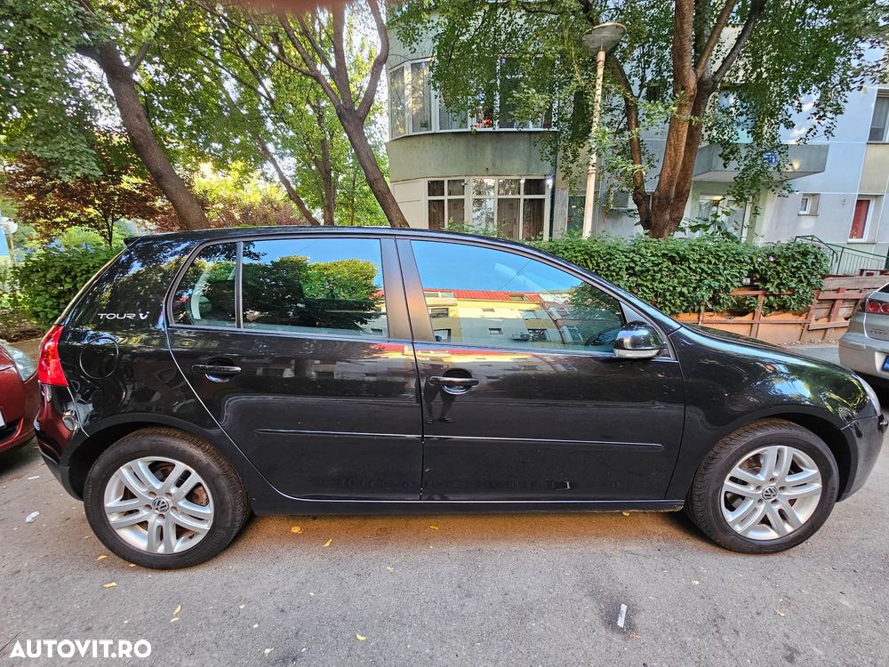 Volkswagen Golf 1.6 Comfortline - 11