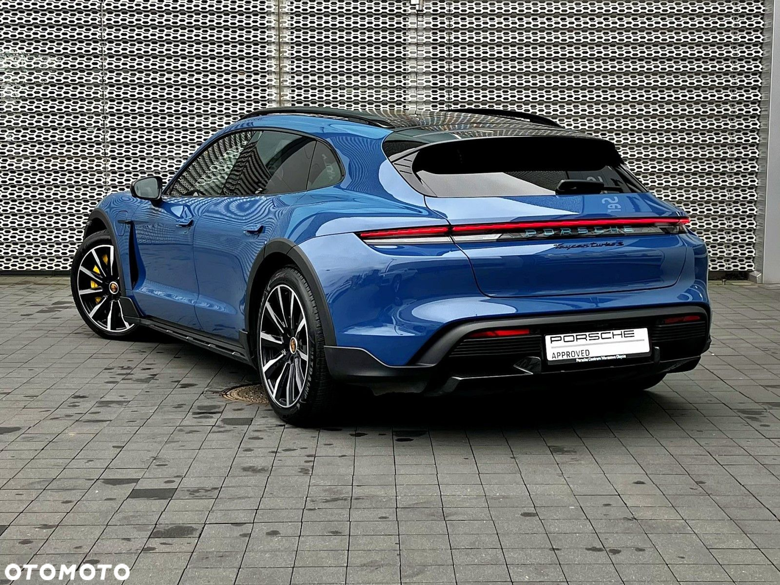Porsche Taycan Turbo S - 3