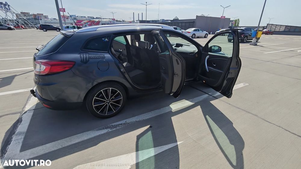 Renault Megane ENERGY dCi 110 Start & Stop Bose Edition - 11
