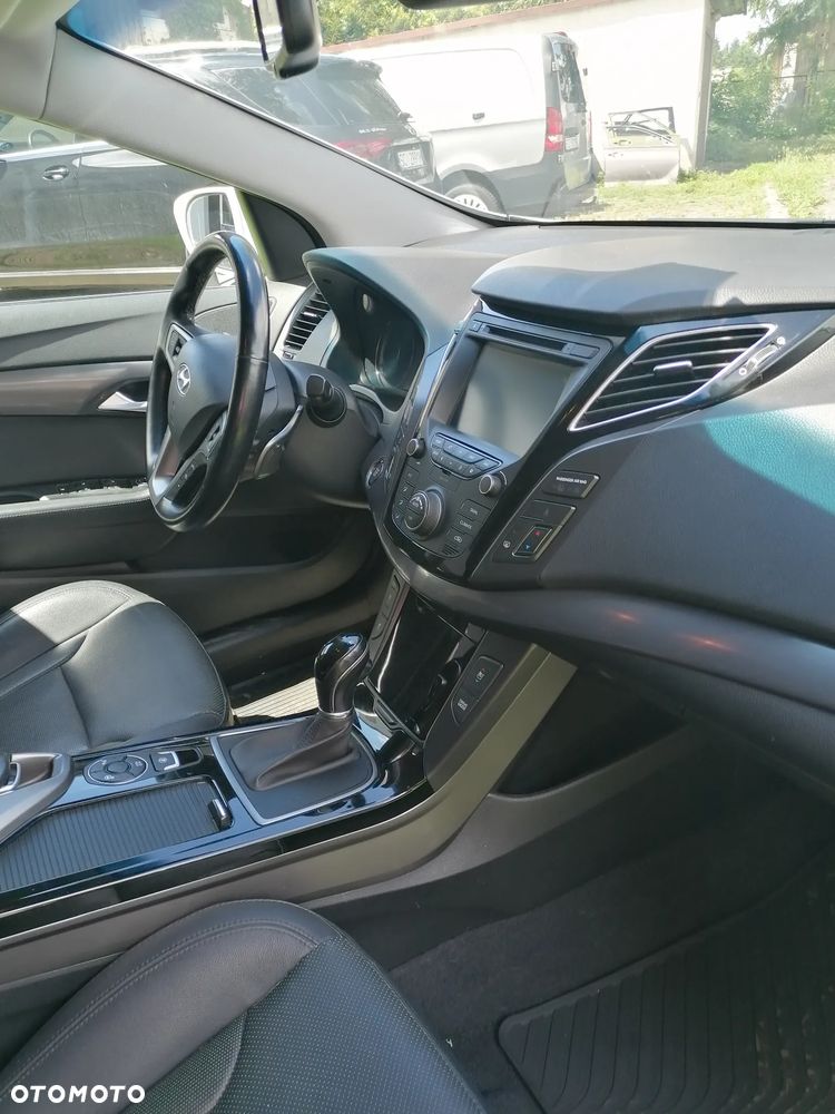 Hyundai i40 Kombi 1.7 CRDi DCT Premium - 12